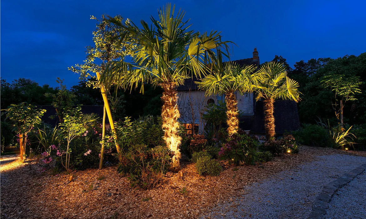 SLV Outdoor LED Erdspieß-Leuchte LED SPIKE, IP55 IK06, 6W 3000K 400lm 40°, mit IP-Steckerkabel, neigbar, rostfarben SLV Outdoor LED Erdspieß-Leuchte LED SPIKE, IP55 IK06, 6W 3000K 400lm 40°, mit IP-Steckerkabel, neigbar, rostfarben