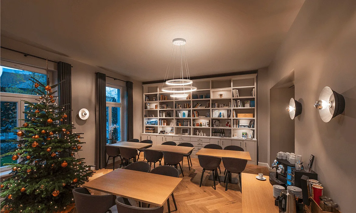 SLV LED Pendelleuchte ONE TRIPLE DALI, 65W 3000/4000K 3900/4200lm, DALI dimmbar, Weiß SLV LED Pendelleuchte ONE TRIPLE DALI, 65W 3000/4000K 3900/4200lm, DALI dimmbar, Weiß