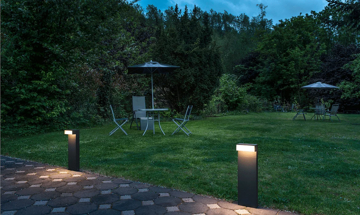 SLV LED Boden-Aufbauleuchte L-LINE OUT FL POLE, IP65 IK02, seitlich, 11.5W 3000/4000K (CCT Switch) 490/530lm, anthrazit, 50cm SLV LED Boden-Aufbauleuchte L-LINE OUT FL POLE, IP65 IK02, seitlich, 11.5W 3000/4000K (CCT Switch) 490/530lm, anthrazit, 50cm