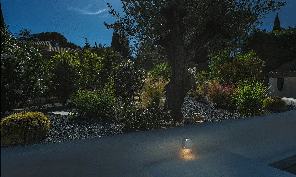 SLV Outdoor LED Wandleuchte PEMA WL ROUND, IP55 IK03, Ø 9cm, 3.8W PowerLED 3000K 190lm, schaltbar, weiß SLV Outdoor LED Wandleuchte PEMA WL ROUND, IP55 IK03, Ø 9cm, 3.8W PowerLED 3000K 190lm, schaltbar, weiß