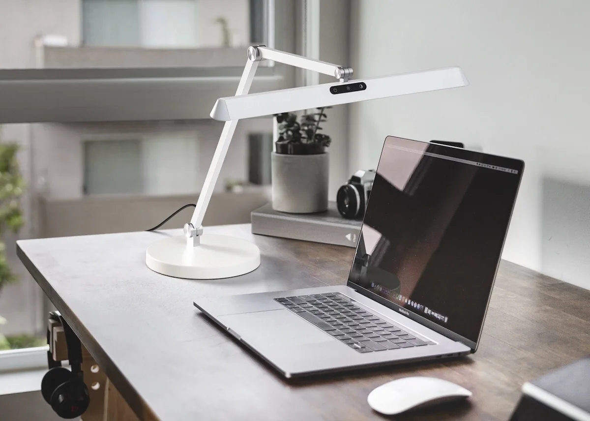 Fabas Luce desk lamp BEBA CCT Switch, adjustable, with touch dimmer IP20, silver matt dimmable Fabas Luce desk lamp BEBA CCT Switch, adjustable, with touch dimmer IP20, silver matt dimmable