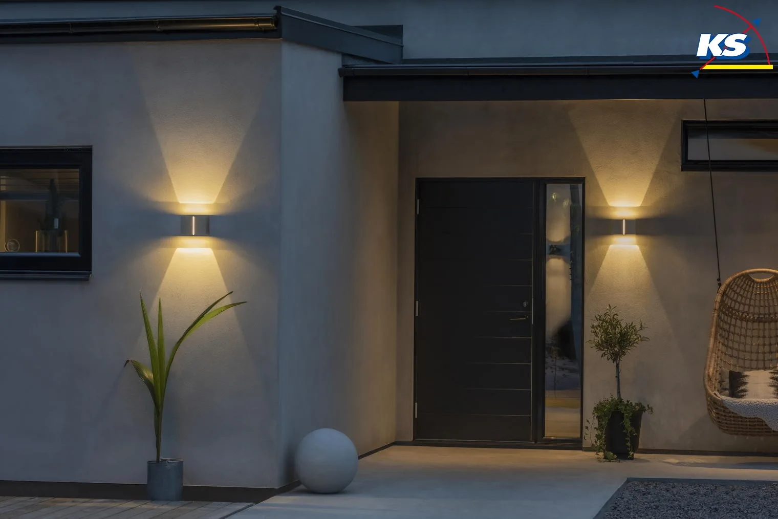 Konstsmide Außen-Wandleuchte PAVIA, mit doppeltem Lichtkegel, 3W 3000K 800lm, Weiß, Aluminium Konstsmide Außen-Wandleuchte PAVIA, mit doppeltem Lichtkegel, 3W 3000K 800lm, Weiß, Aluminium