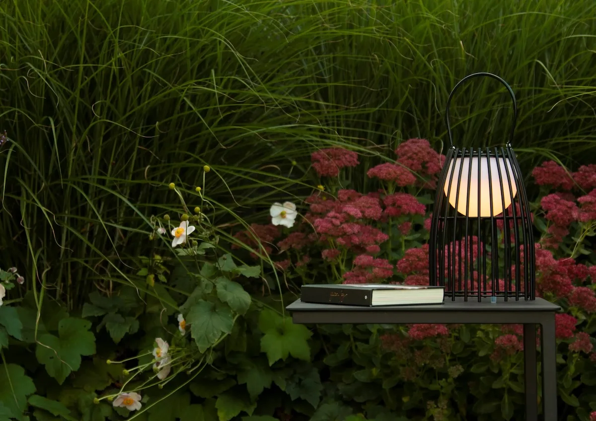 Lucide LED Outdoor Akku Tischleuchte FJARA, Ø 17,5 cm, 1x0,3W 3200K, IP44, dimmbar, schwarz Lucide LED Outdoor Akku Tischleuchte FJARA, Ø 17,5 cm, 1x0,3W 3200K, IP44, dimmbar, schwarz
