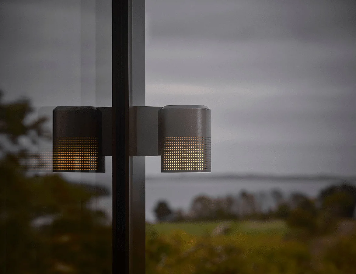 Nordlux Outdoor Wandleuchte SIDARA, IP54 IK05, eckig, E27, Schirm perforiert, Seeluft-beständig, Aluminium, anthrazit Nordlux Outdoor Wandleuchte SIDARA, IP54 IK05, eckig, E27, Schirm perforiert, Seeluft-beständig, Aluminium, anthrazit