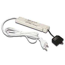 Trafo LED 350/16W Anschlussleitung 200cm, mit Eurostecker, 5-fach Verteiler + 4 Kurzschluss-Stecker