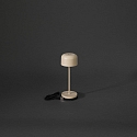 Konstsmide Outdoor LED Akku-Tischleuchte LILLE MINI, IP54, 2200 / 2700K, USB-Ladeschale, dimmbar, sand