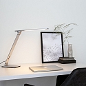 Steinhauer LED Tischleuchte SERENADE, 10W (2200-4000K (CCT) 900lm, neigbar / Kopf drehbar, mit Push-Dimmer, stahl geb�rstet