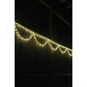 Konstsmide LED Lichtervorhang GLOBE, 200 LED, Bogenform, 6W, 2500K, IP44, weiß, Lichtfarbe warmweiß
