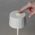 Konstsmide Outdoor LED Akku-Tischleuchte POSITANO, IP54, 2.2W 2700/3000K 180lm, mit Touch-Dimmer + USB-Ladestation, Weiß