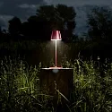 SIGOR LED Akku-Tischleuchte NUINDIE, IP54, 2.2W 2200K/2700K (Flex-Mood) 168/197lm, rund, dimmbar, kirschrot-eloxiert