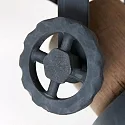 Mexlite Wand- und Deckenleuchte GEARWOOD, 2-flammig, 2x E27, Kautschuk-Holz natur / Metall, grau matt / innen weiß
